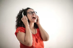 Formation chant chanteur technique vocale prof de chant en ligne voix professionnelle cursus à distance
